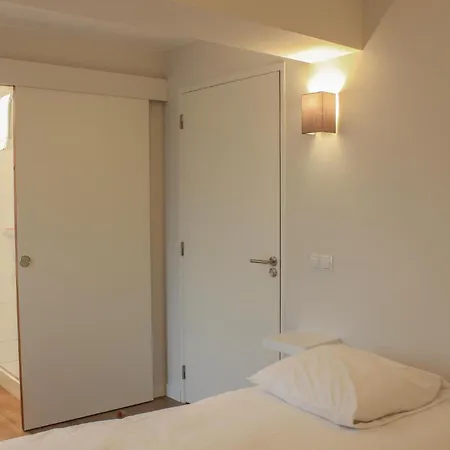 Vakantiehuis Awesome In With Kitchen Kessel (Limburg)